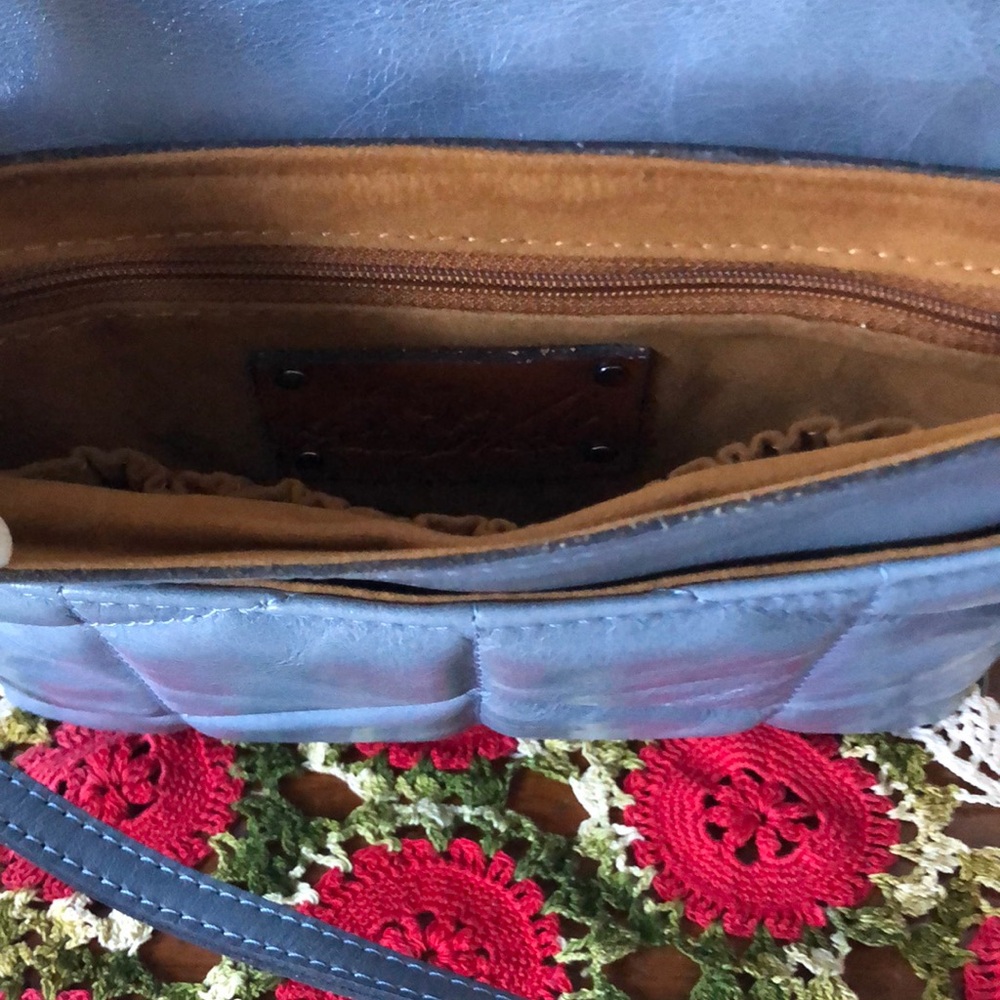Patricia Nash Quilted Oil Waxed Leather Corfu Crossbody - Picture 4 of 8